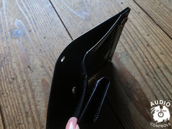 LEATHER SHORT WALLET | AUDIO BLOG