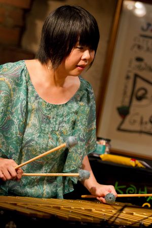 山下真理