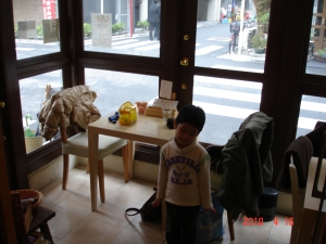 ウフ店内1