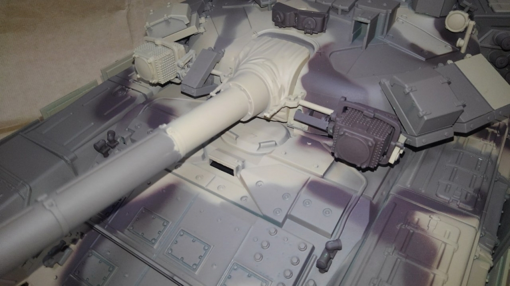 ヘンロン 1/16RC戦車 T-90 その3 | 土建屋探偵シリーズ17 建設