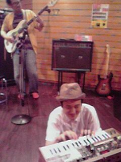 201105132301000.jpg