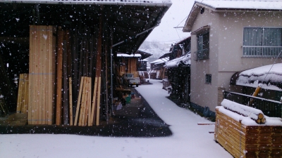 雪の土場