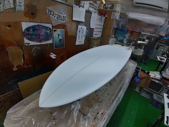 EPS SHAPE | サーフィン 埼玉県 ハンドシェイプ サーフボード：Nagaii