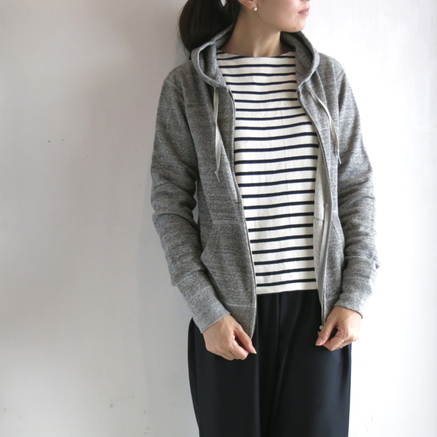 N.HOOLYWOOD 定番パーカ (1).JPG