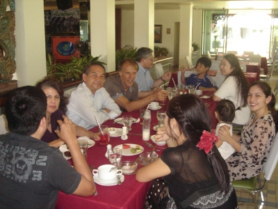 surapon_family