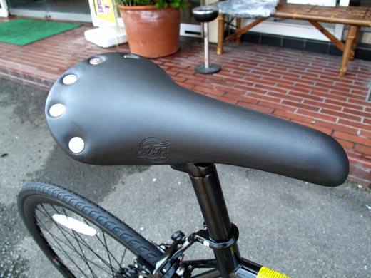 FELT * BROUGHAM * BLACK * 510入荷してます。 | シオカゼストアブログ