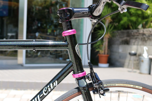 All city ZIG ZAGフレーム、PHIL WOODヘッドセット、BB All city ZIG