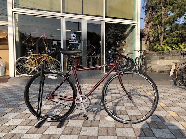 FUJI * FEATHER専用固定ギアとブレーキカスタム! | シオカゼ FUJI * FEATHER専用固定ギアとブレーキカスタム! | シオカゼ