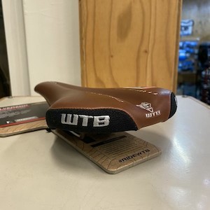 WTBサドルのブルーラグ別注再入荷!!! | シオカゼストアブログ WTBサドルのブルーラグ別注再入荷!!! | シオカゼストアブログ