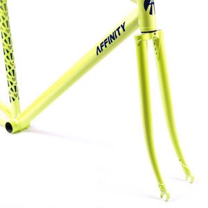 AFFINITY CYCLES * LO PRO（日本限定カラー） | シオカゼストアブログ