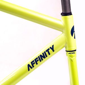 AFFINITY CYCLES * LO PRO（日本限定カラー） | シオカゼストアブログ