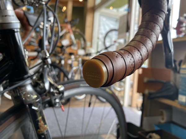BROOKSのサドル26000円位で買いました新品同様