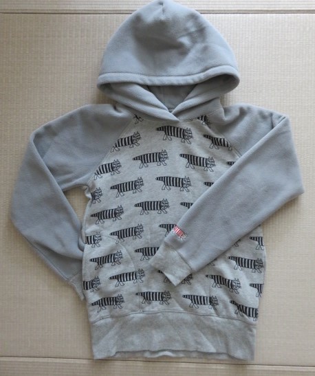 リサラーソンパーカー ともう UNIQLO