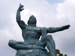 平和祈念像