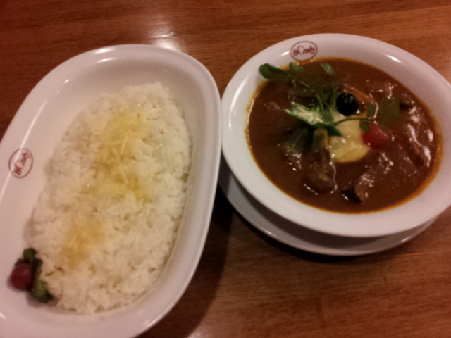 神保町 ボンディ チーズカレー