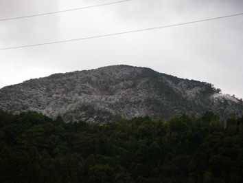 途中の山々は・・・