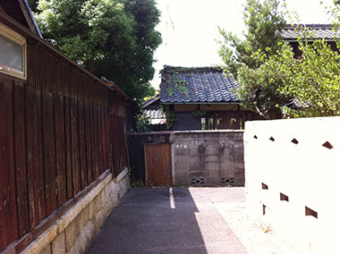 03.jpg
