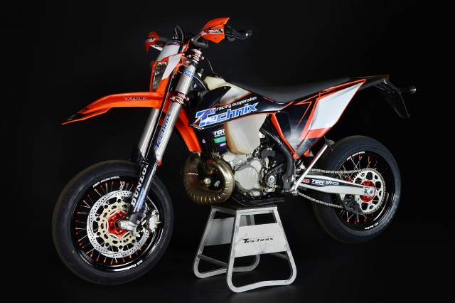KTM × ハイグリップタイヤ × Φ320ブレーキ = 楽しいモタード！！［TGR