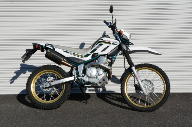 進化は止まらない！SEROW250［約30mmアップ！！］PRO仕様！［F:TRIC