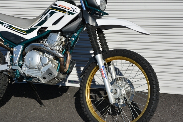 進化は止まらない！SEROW250［約30mmアップ！！］PRO仕様！［F:TRIC