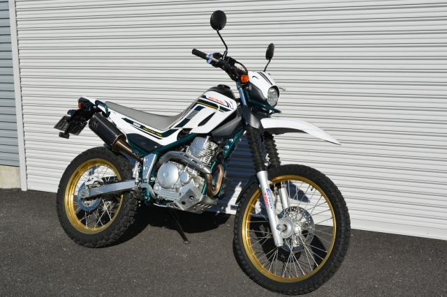 進化は止まらない！SEROW250［約30mmアップ！！］PRO仕様！［F:TRIC
