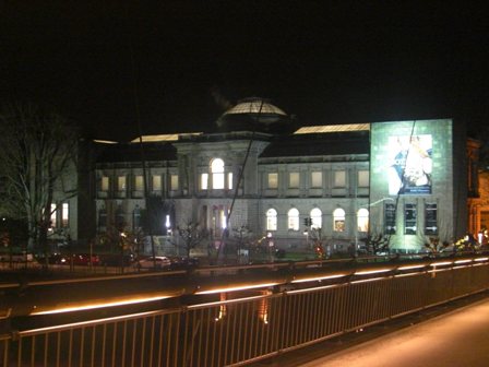 フランクフルト市立美術館 夜景