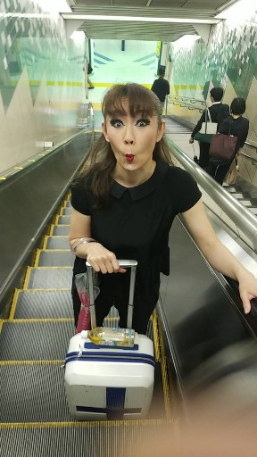 1561211338563-288x512.jpg