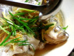 熱い油をかける