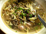 黒木耳雲糸蛋皮湯(黒木耳と腐竹と錦糸玉子のスープ)