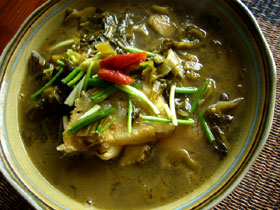 酸菜魚湯(酸っぱい漬物と魚のスープ)
