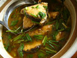 酸豆角青魚湯(サヤインゲンの漬物と青魚のスープ)
