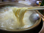 最後の締めに鶏卵麺