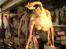 咸鶏(塩漬け干し鶏肉)