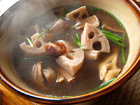 墨魚蓮藕十全大補湯・薬膳スープ