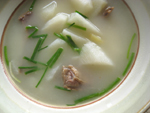 咸鴨山薬(塩漬け干し家鴨肉と長芋のスープ)