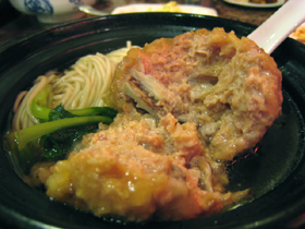 獅子頭砂鍋麺