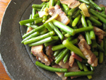 咸肉炒蒜苗