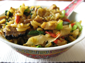 鹵蹄膀土鍋飯