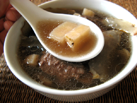 葛根排骨湯