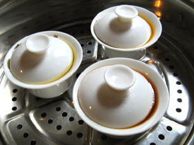 蒸して煎じるプーアル茶