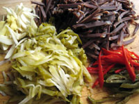 泡子孫菜炒鴨珍