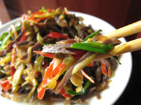 泡子孫菜炒鴨珍