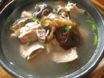 黒木耳排骨湯