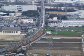 07突っ込んでくる信長軍(新幹線).JPG