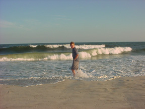 7-19-01beachb.jpg