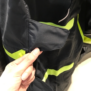 新品未使用タグ付き　SUN ROSE グリーン色　スーツ SUIT SQUARE 【スーツスクエア】レディース ジャケット