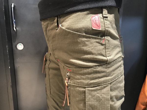 K-1928 Eカーゴパンツ オリーブとライトブラウンが入荷しました