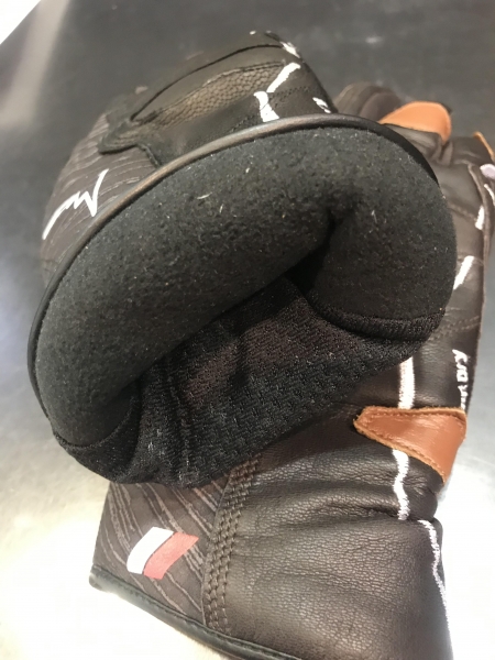 最安値級価格 アウトドライアデプトグローブ ：KUSHITANI清水店 | KUSHITANI バイクウェア・装備