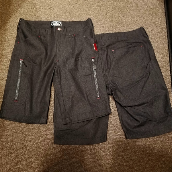 新作！ハーフパンツ入荷致しました！：KUSHITANI 清水店