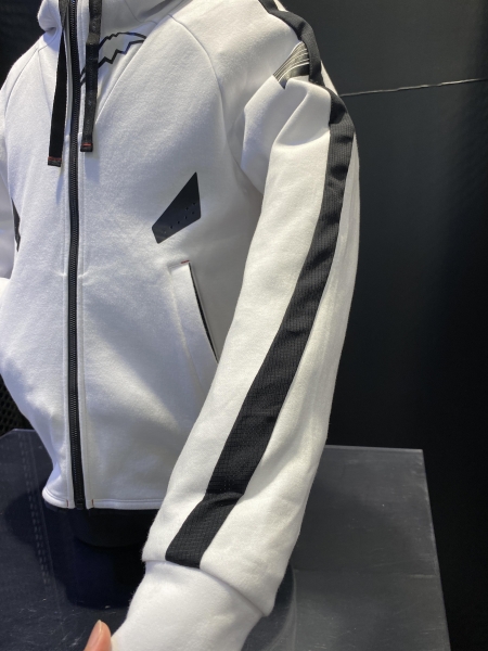 パフォーマンスストア限定商品入荷いたしました!:KUSHITANI パフォーマンスストア限定商品入荷いたしました!:KUSHITANI